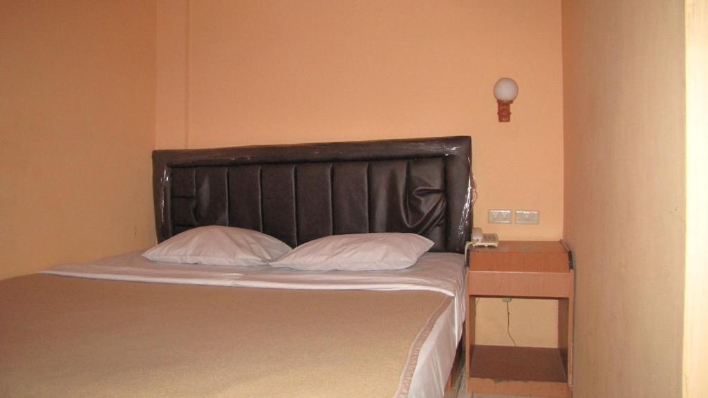Hotel Mitra Garden Pangkal Pinang Kamer foto