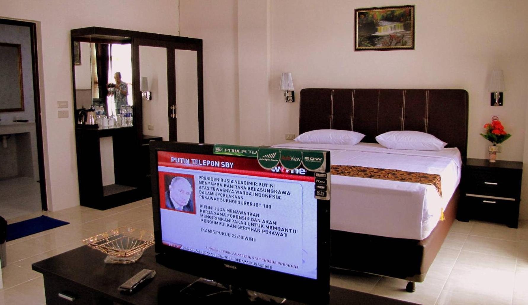 Hotel Mitra Garden Pangkal Pinang Buitenkant foto