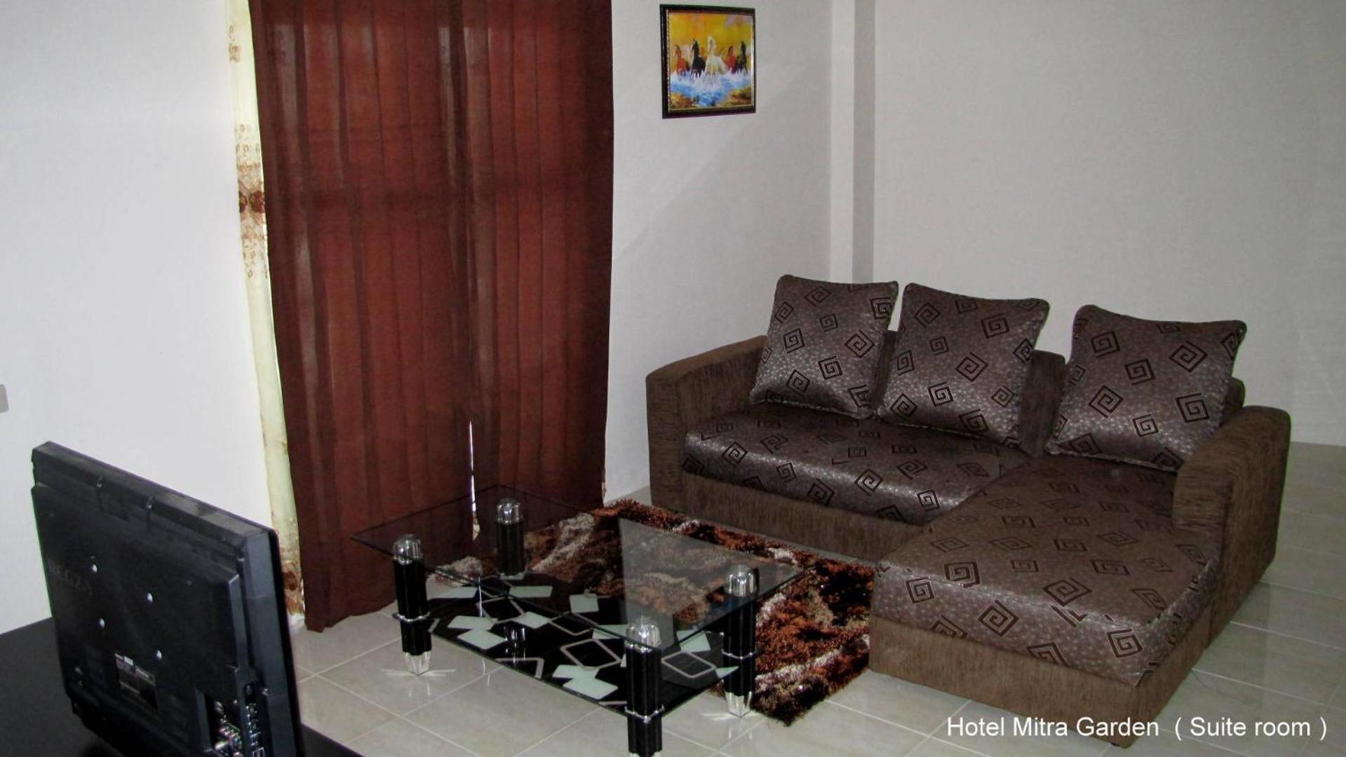 Hotel Mitra Garden Pangkal Pinang Buitenkant foto